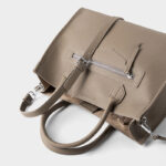 Women's Vintage Full-Grain Leather Zipper Shoulder Crossbody Tote Bags