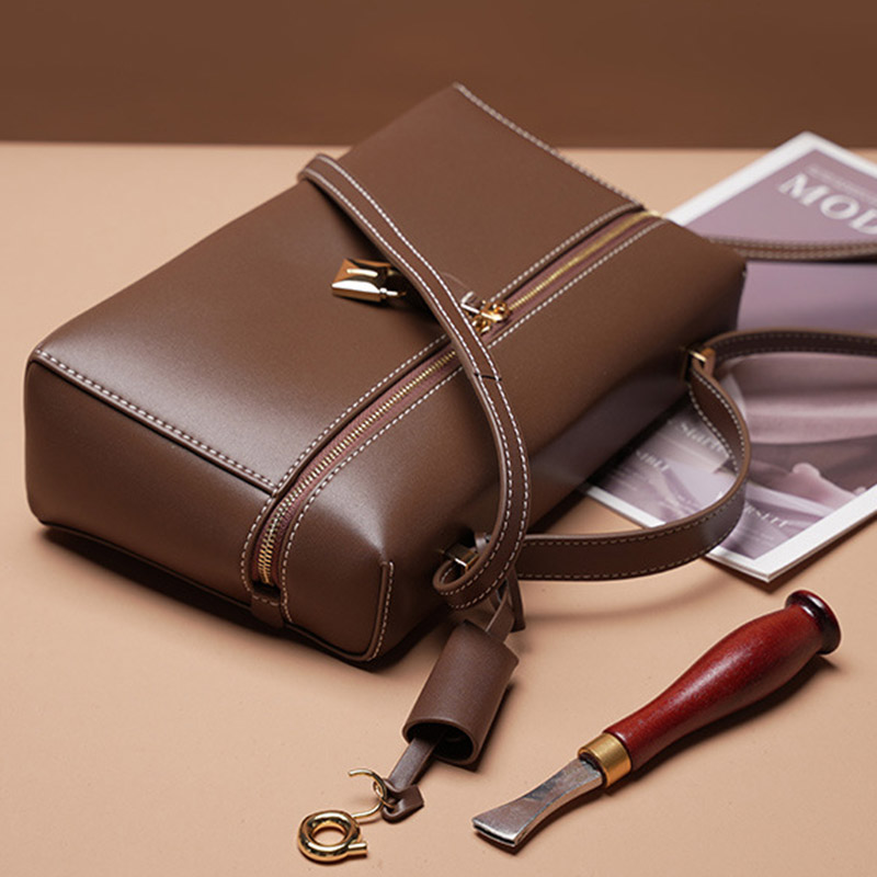 Women's Vintage Leather Box Crossbody Shoulder Strap Top Handbag Bag With Lock Buckle