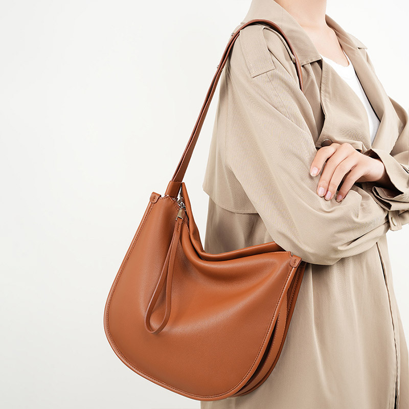 Women's Vintage Leather Crossbody Shoulder Bags With Zipper Closure