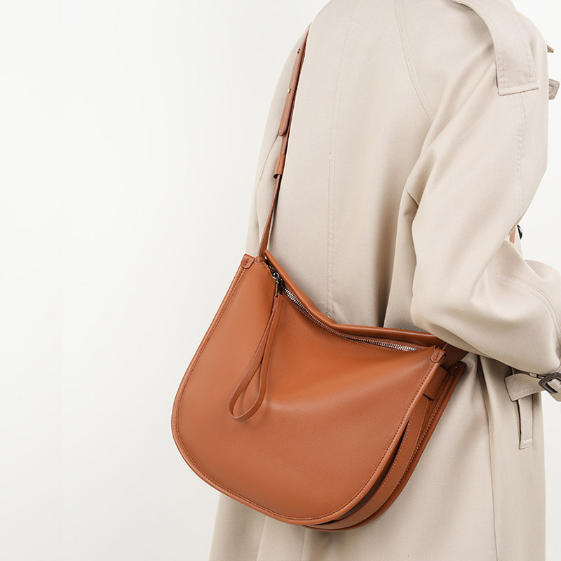 Women's Vintage Leather Crossbody Shoulder Bags With Zipper Closure