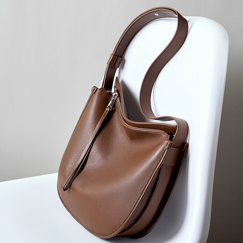 Women's Vintage Leather Crossbody Shoulder Bags With Zipper Closure
