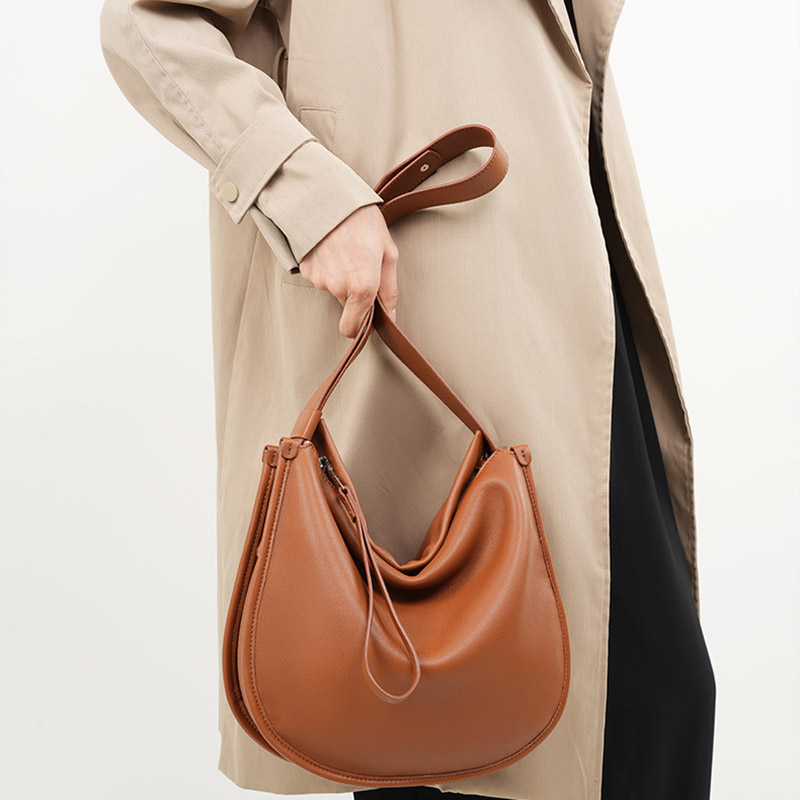 Women's Vintage Leather Crossbody Shoulder Bags With Zipper Closure