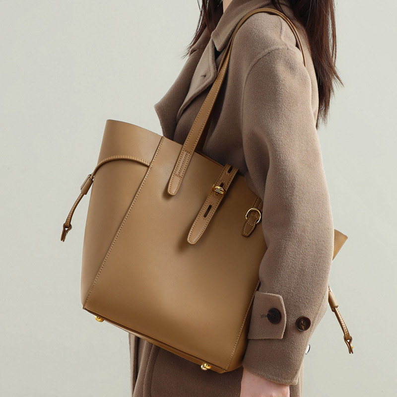 Sacs fourre-tout en cuir vintage en forme d'aile avec fermeture à boucle pour femmes