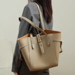 Sacs fourre-tout en cuir vintage en forme d'aile avec fermeture à boucle pour femmes