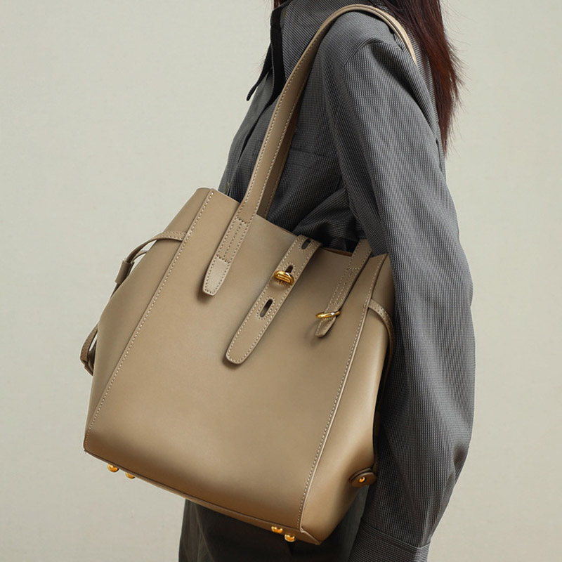 Sacs fourre-tout en cuir vintage en forme d'aile avec fermeture à boucle pour femmes