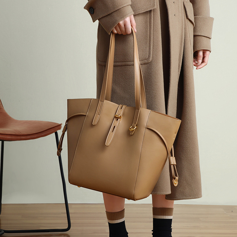 Sacs fourre-tout en cuir vintage en forme d'aile avec fermeture à boucle pour femmes