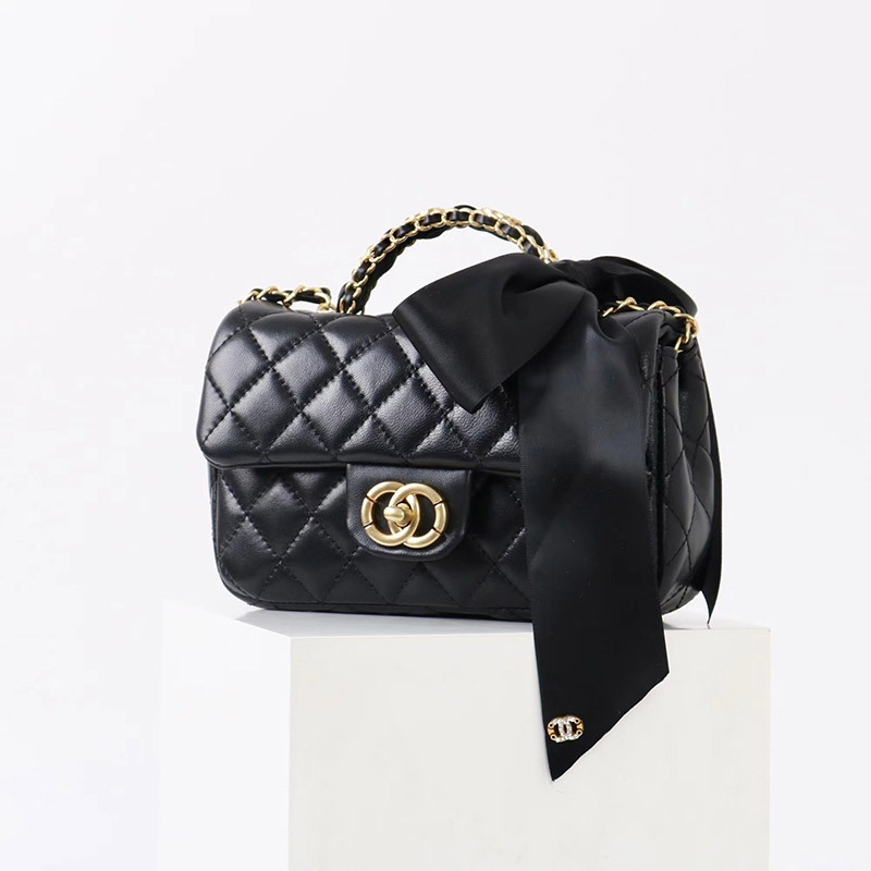 Women's Vintage Quilted Leather Crossbody Shoulder Chain Top Handle Bag In Black