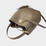 Women's Vintage Top-Grain Leather Bucket Shoulder Crossbody Handbag In Gold Hardware