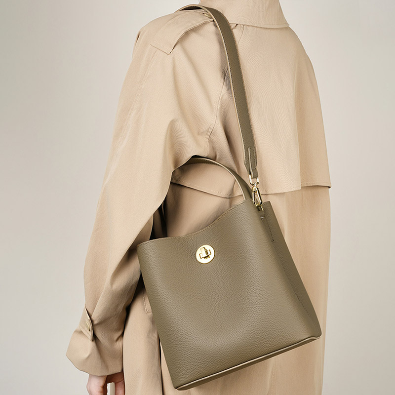 Women's Vintage Top-Grain Leather Bucket Shoulder Crossbody Handbag In Gold Hardware