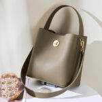 Women's Vintage Top-Grain Leather Bucket Shoulder Crossbody Handbag In Gold Hardware