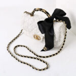 Women's Vintage White Quilted Tweed Leder Crossbody Schulterkette Top Handle Bag With Bow