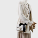Women's Vintage White Quilted Tweed Leder Crossbody Schulterkette Top Handle Bag With Bow