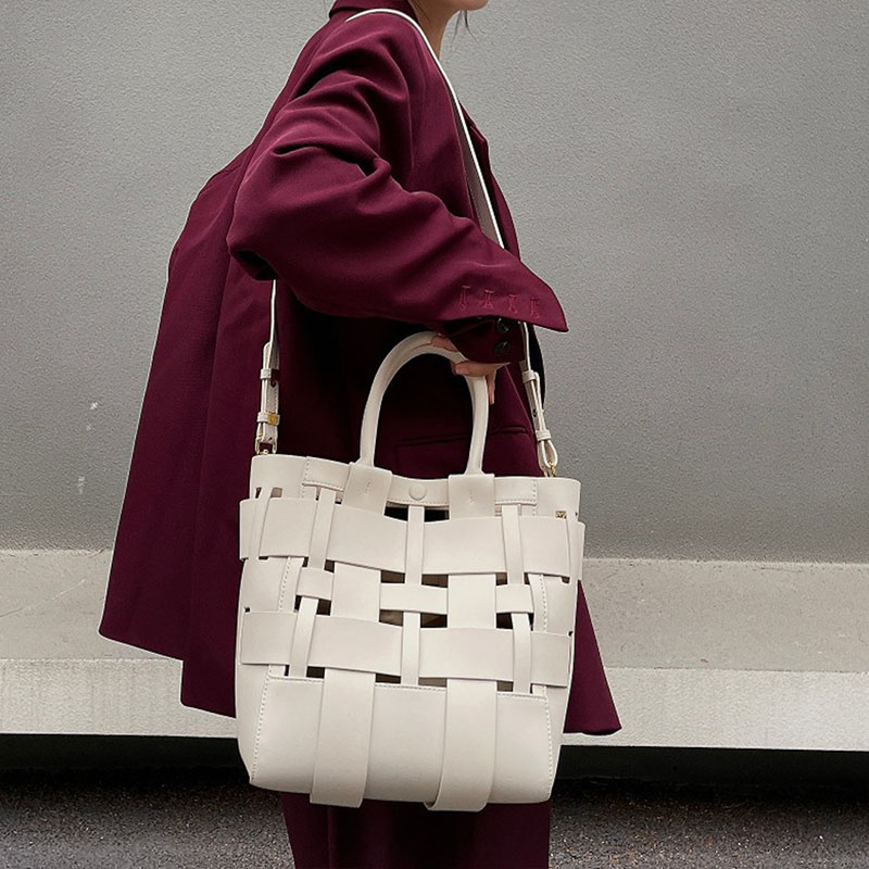 Damen Minimalistisch Geflochtenes Gespaltenes Leder Hohle Crossbody Schulterriemen Tote Handtasche