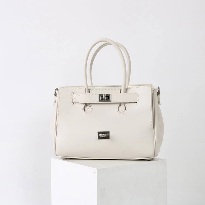Women's Vintage Cowhide Leather Shoulder Tote Bag With Lock Closure