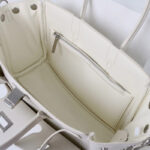 Women's Vintage Cowhide Leather Shoulder Tote Bag With Lock Closure