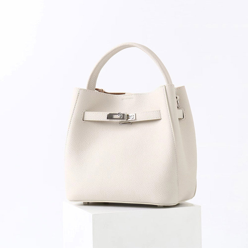 Women's Vintage Full-Grain Leather Crossbody Shoulder Bucket Handbag In Silver Hardware