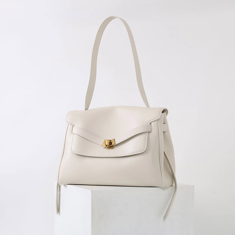 Women's Vintage Leather Shoulder Satchel Bag In Gold Hardware