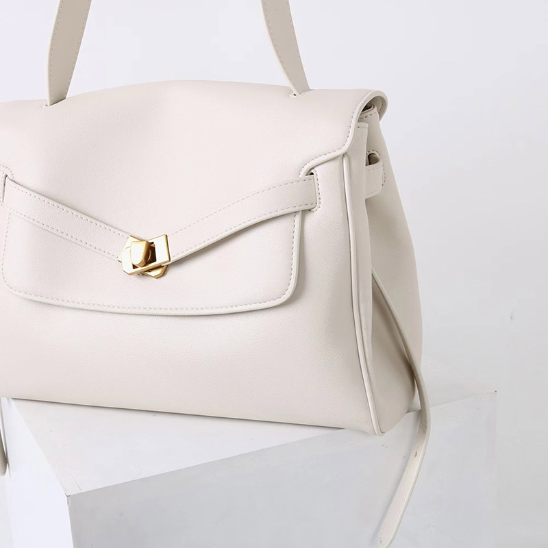 Women's Vintage Leather Shoulder Satchel Bag In Gold Hardware