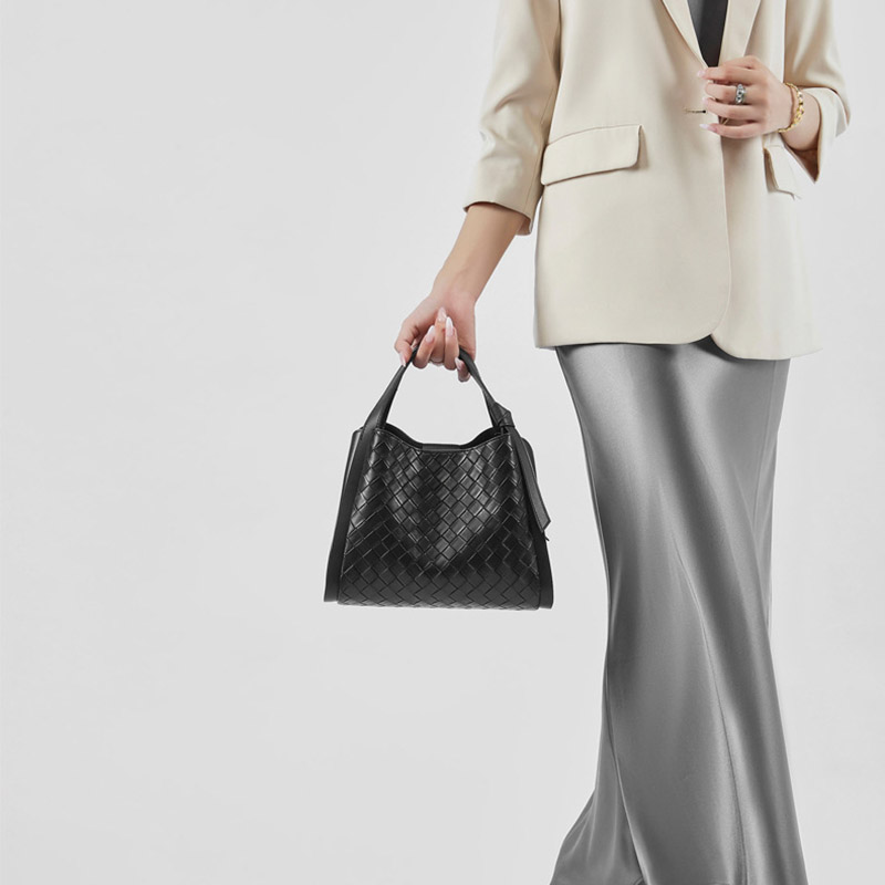 Sac à main en cuir tressé pour femmes, à bandoulière