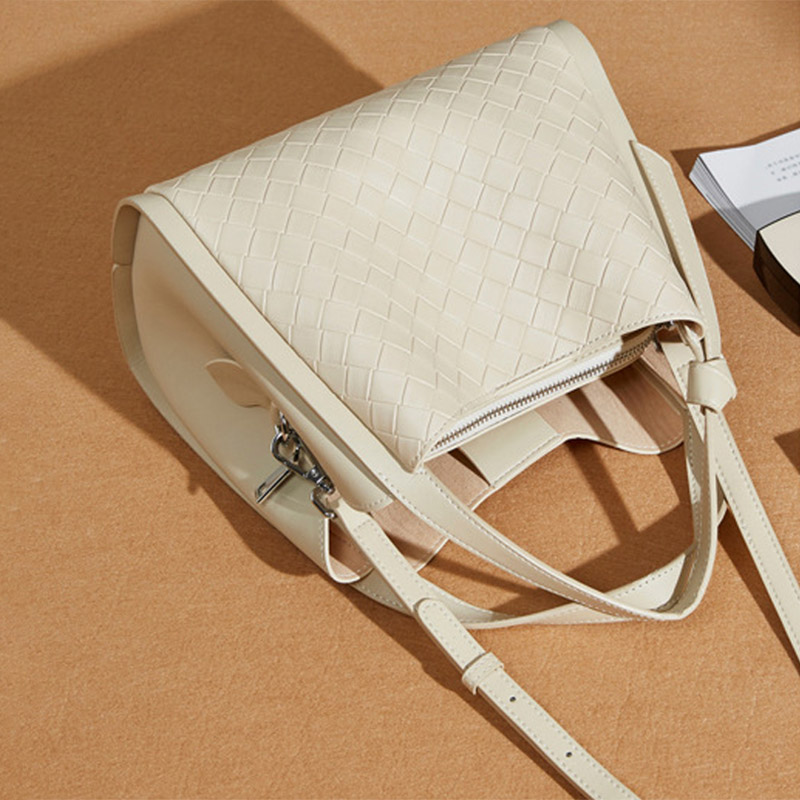 Sac à main en cuir tressé pour femmes, à bandoulière