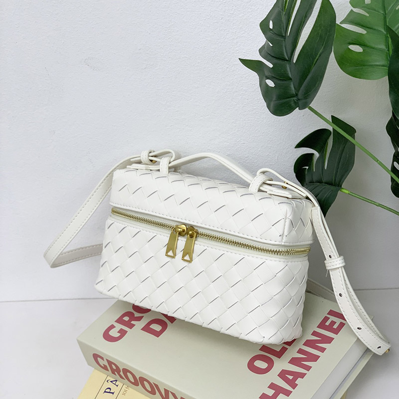 Sac à bandoulière en cuir tissé pour femmes