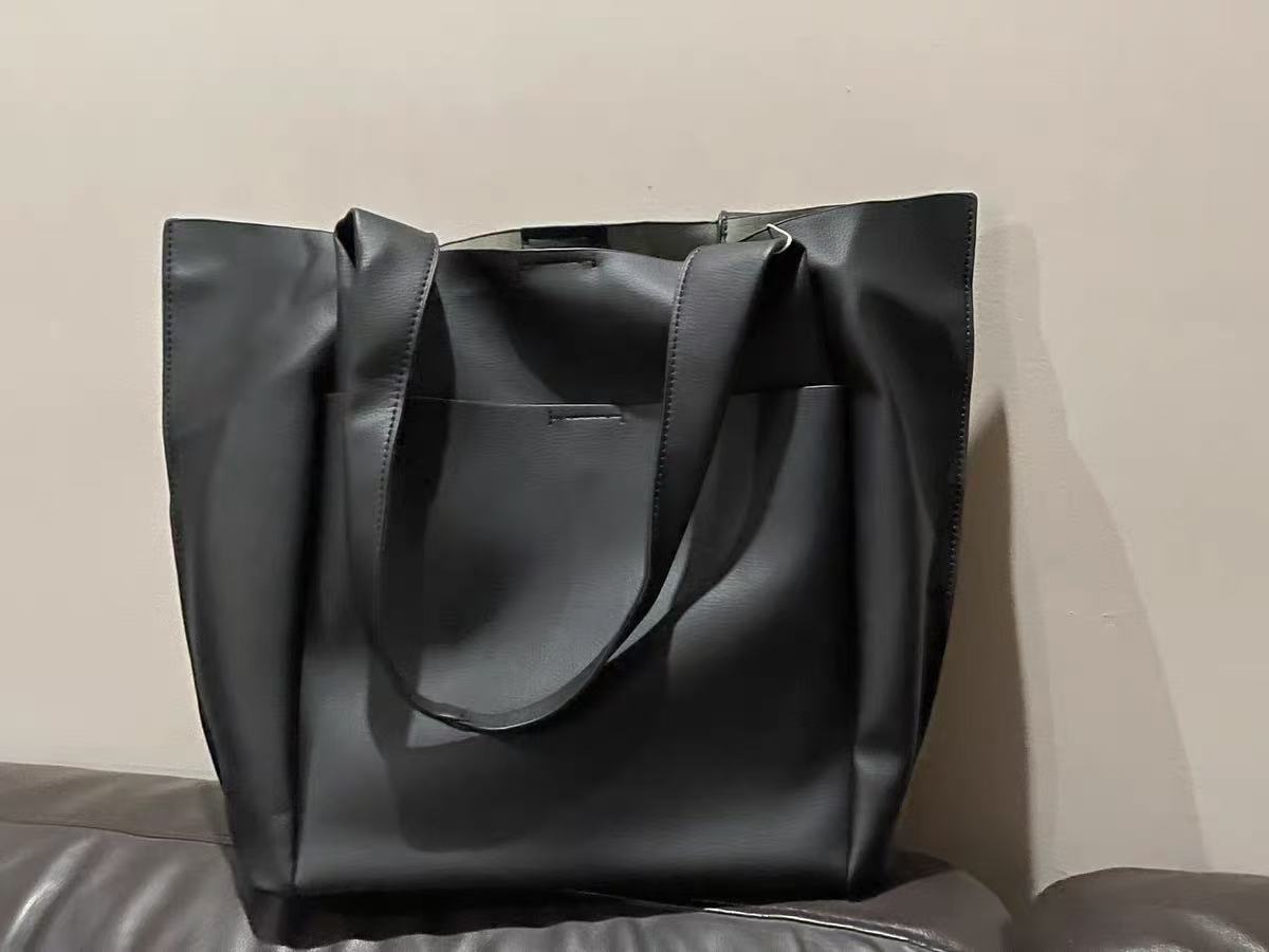 Women's Minimalism Large Tote Bags in Vegan Leather photo review