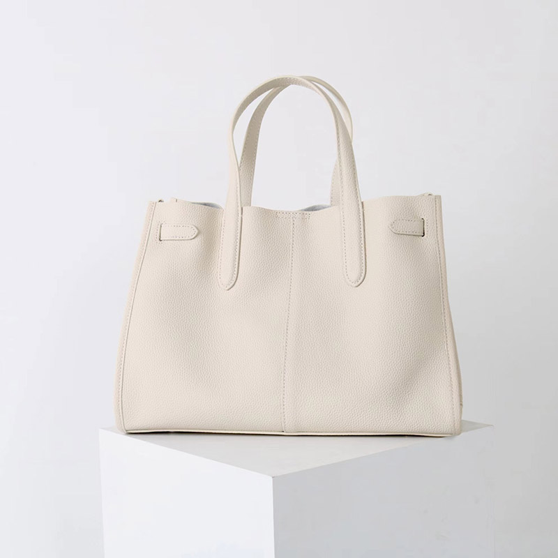 Women's Full-Grain Leather Drawstring Buckle Tote Bag With Silver Hardware