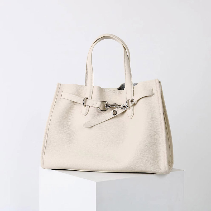 Women's Full-Grain Leather Drawstring Buckle Tote Bag With Silver Hardware