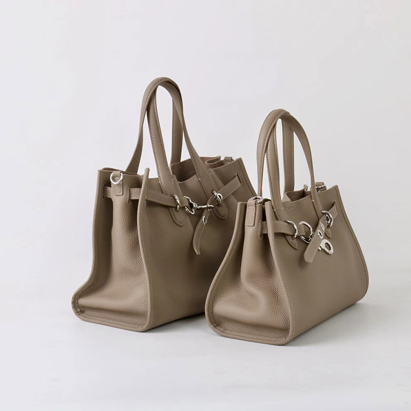 Women's Full-Grain Leather Drawstring Buckle Tote Bag With Silver Hardware