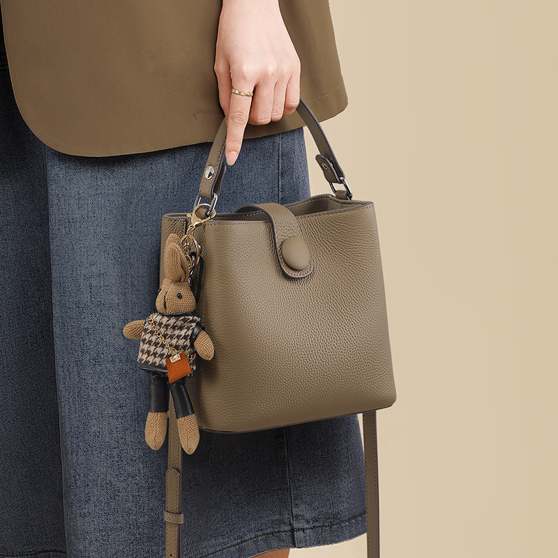 Women's Minimalist Full-Grain Leather Crossbody Shoulder Strap Bucket Handbag With Buckle Closure