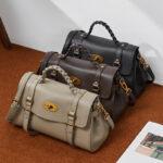 Sac à main en cuir de grain supérieur tressé pour femmes, avec bandoulière et quincaillerie dorée