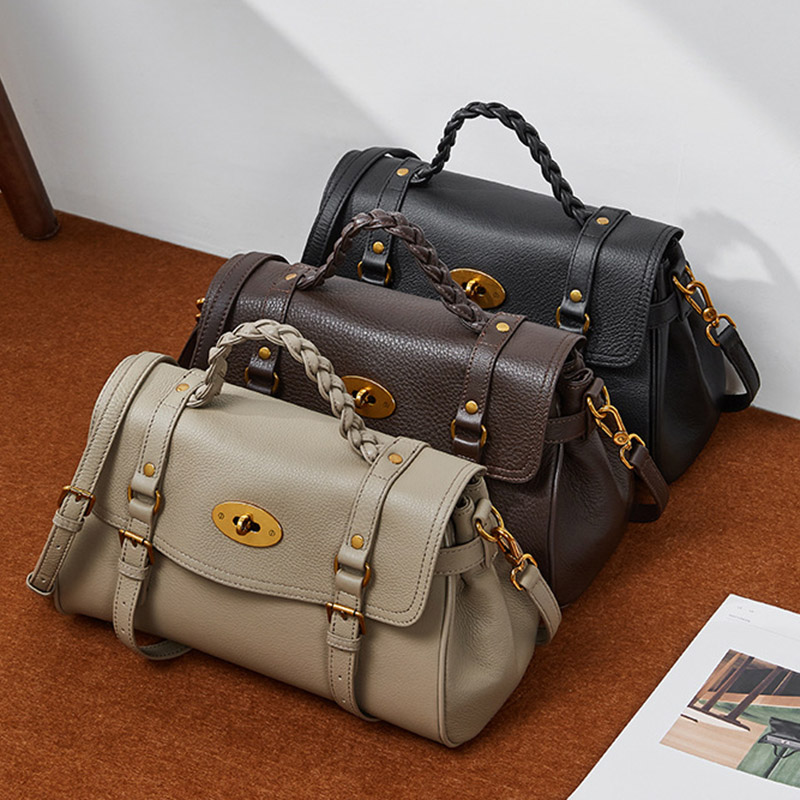 Sac à main en cuir de grain supérieur tressé pour femmes, avec bandoulière et quincaillerie dorée