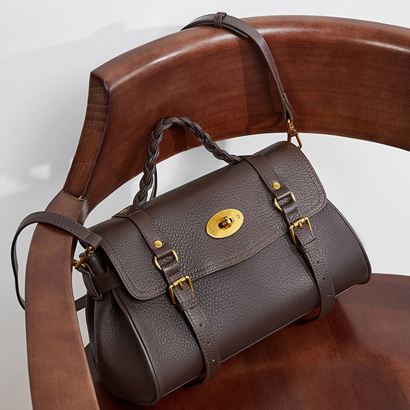 Sac à main en cuir de grain supérieur tressé pour femmes, avec bandoulière et quincaillerie dorée
