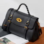 Sac à main en cuir de grain supérieur tressé pour femmes, avec bandoulière et quincaillerie dorée
