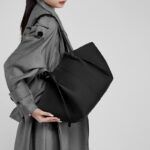 Women's Minimalist Top-Grain Leather Wing-Shaped Shoulder Tote Bags