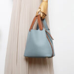 Women's Vintage Top-Grain Leather Bucket Handbag With Lock Closure