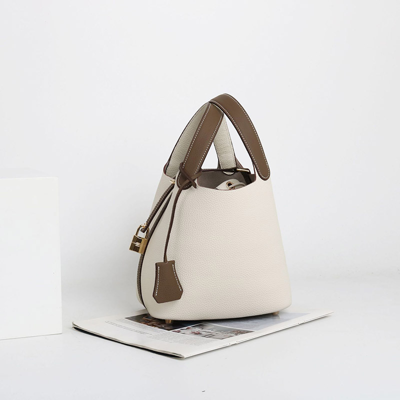 Women's Vintage Top-Grain Leather Bucket Handbag With Lock Closure