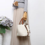 Women's Vintage Top-Grain Leather Bucket Handbag With Lock Closure