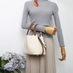 Women's Vintage Top-Grain Leather Bucket Handbag With Lock Closure