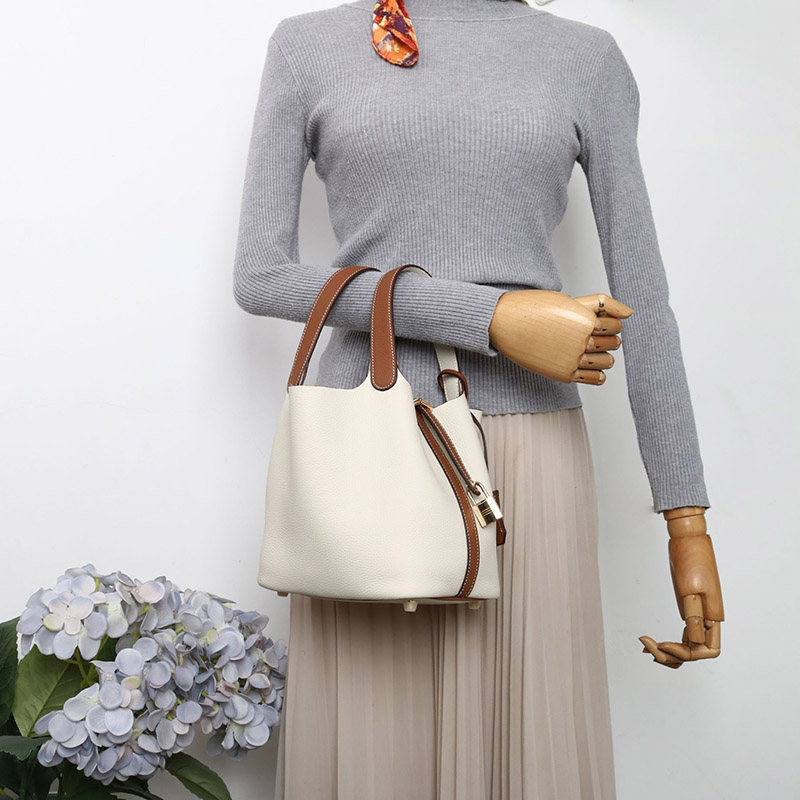 Women's Vintage Top-Grain Leather Bucket Handbag With Lock Closure