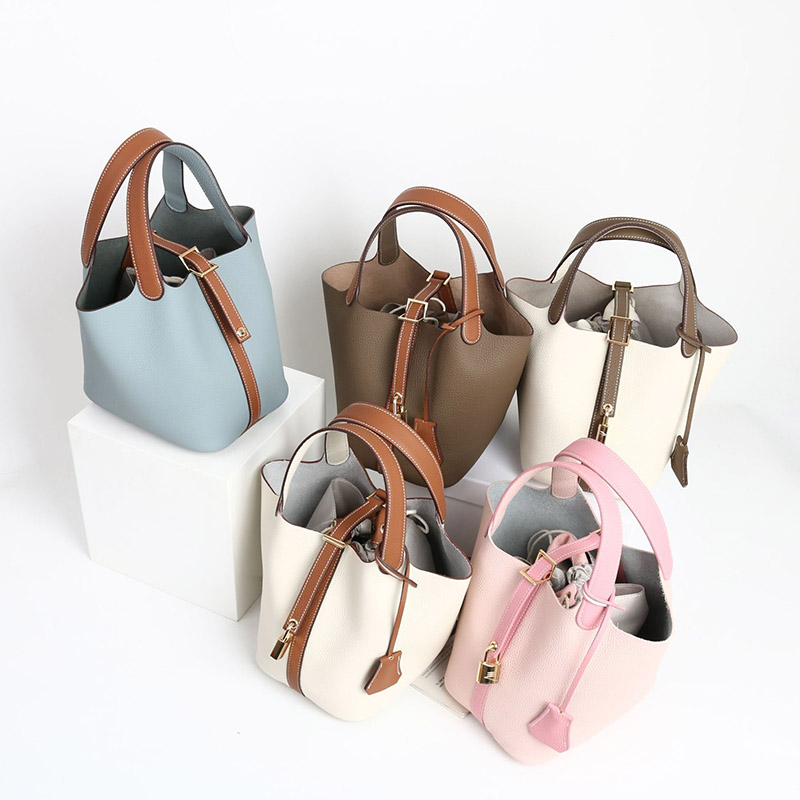 Women's Vintage Top-Grain Leather Bucket Handbag With Lock Closure