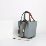 Women's Vintage Top-Grain Leather Bucket Handbag With Lock Closure