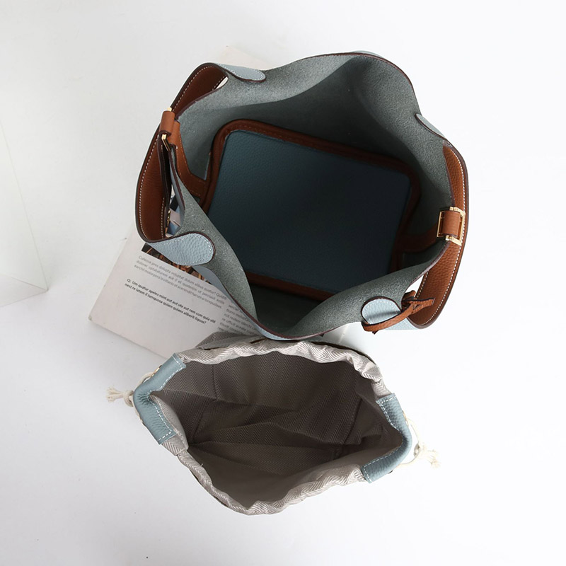 Women's Vintage Top-Grain Leather Bucket Handbag With Lock Closure