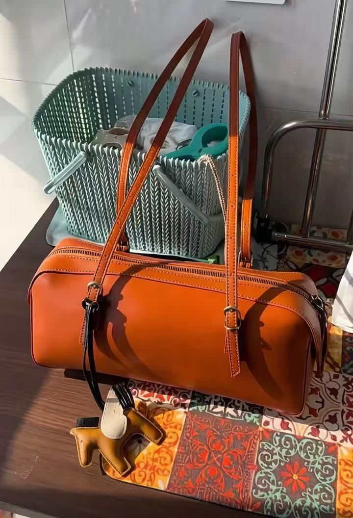 Women's Vintage Full-Grain Leather Bowling Shoulder Baguette Bag photo review