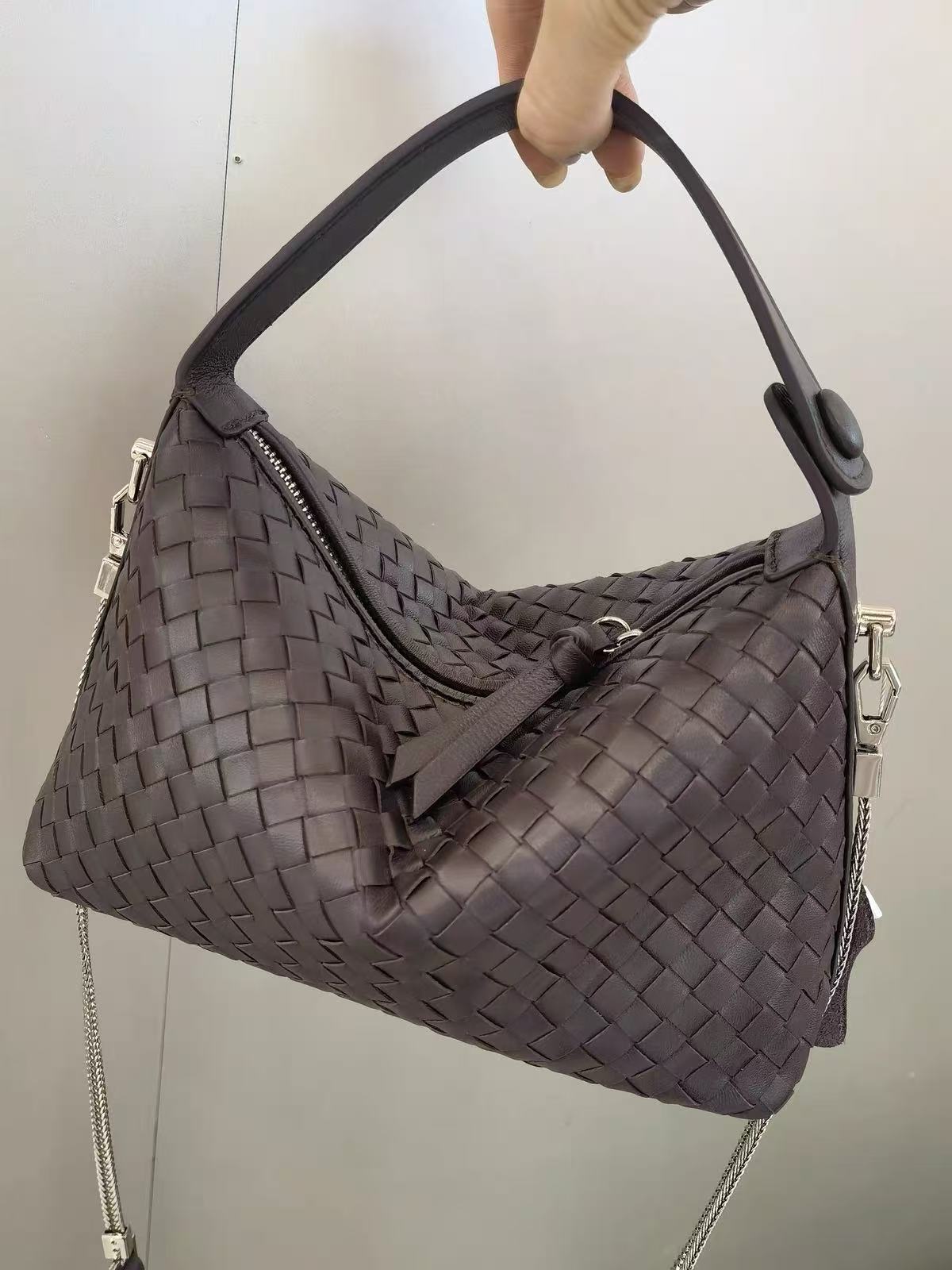 Women's Woven Lambskin Pillow Chain Crossbody Shoulder Handbags photo review