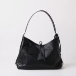 Sac à bandoulière hobo à fermeture magnétique en cuir souple pleine fleur noir pour femmes
