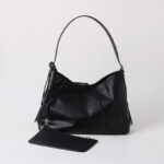 Sac à bandoulière hobo à fermeture magnétique en cuir souple pleine fleur noir pour femmes
