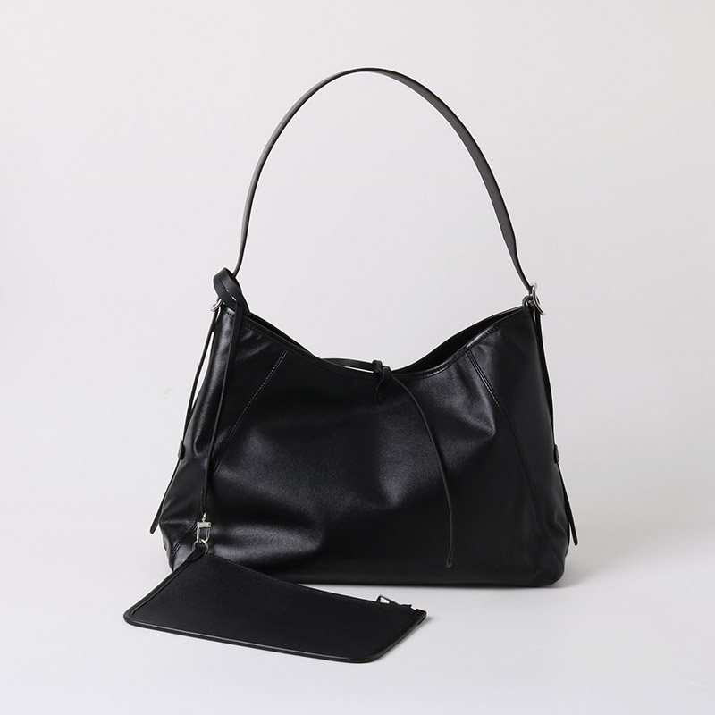 Sac à bandoulière hobo à fermeture magnétique en cuir souple pleine fleur noir pour femmes