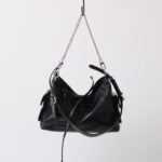Sac à bandoulière hobo à fermeture magnétique en cuir souple pleine fleur noir pour femmes