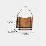 Sac à bandoulière pour femmes, en tissu plaqué, avec des nœuds et des détails de fermeture